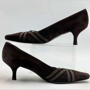 2 Pair of Stuart Weitzman Suede Kitten Heel Pumps Brown and Black Size 7